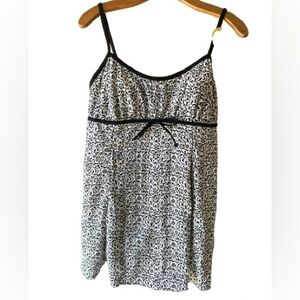 Chic Black and White Swim Skirted One Piece